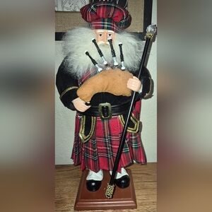 Scottish Santa Claus w/ Bagpipes